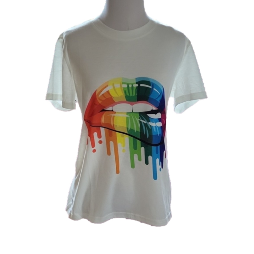 Women's size Medium, crew neck, short sleeve t-shirt.